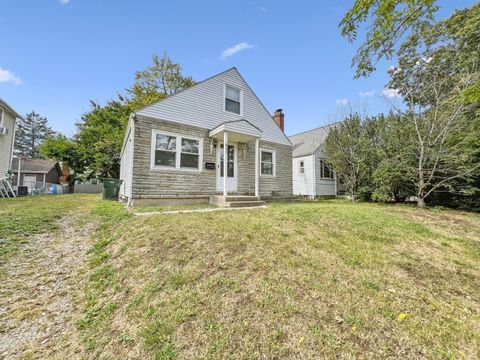 Tiny photo for 611 Whitethorne Avenue, Columbus, OH 43223 (MLS # 225037440)