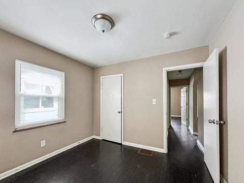 Tiny photo for 611 Whitethorne Avenue, Columbus, OH 43223 (MLS # 225037440)