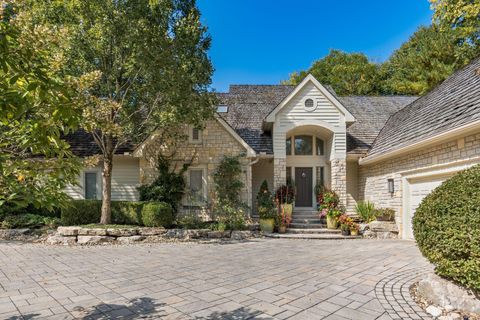 Photo of 6477 Quarry Lane, Dublin, OH 43017 (MLS # 226018970)