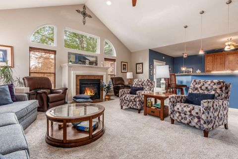 Tiny photo for 1401 Fergus Road, Grove City, OH 43123 (MLS # 225040455)