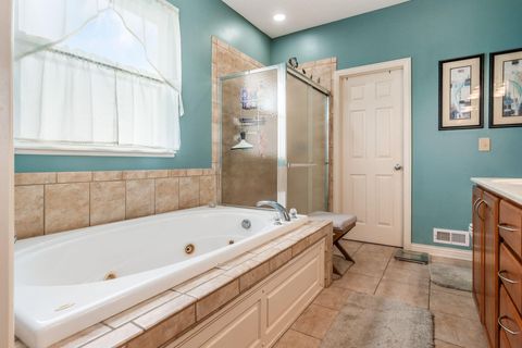 Tiny photo for 1401 Fergus Road, Grove City, OH 43123 (MLS # 225040455)