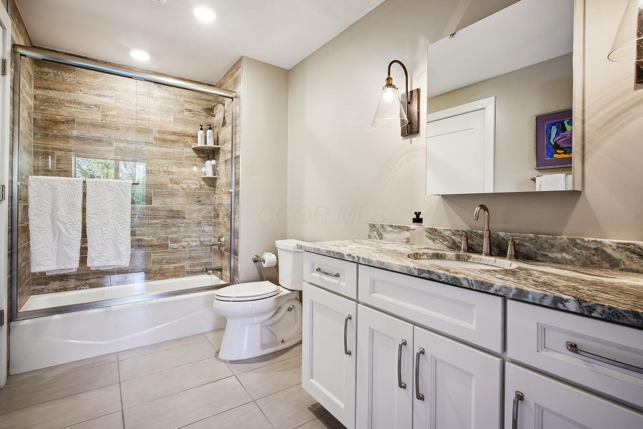 105 N Riverview Street #215, Dublin, Ohio image 19