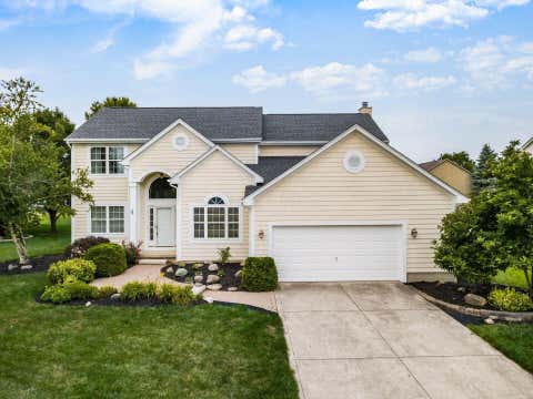 Homes For Sale - 4305 Charles Court<br/> Hilliard, OH 43026