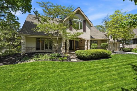 Photo of 4605 Lanercost Way, Columbus, OH 43220 (MLS # 226016562)