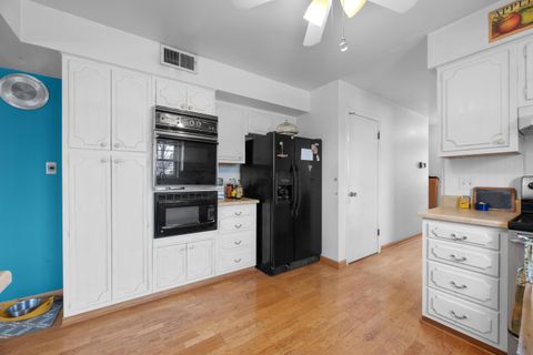 Tiny photo for 4160 Ruxton Lane, Columbus, OH 43220 (MLS # 225045390)