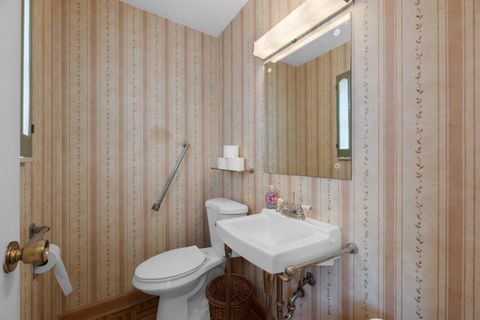 Tiny photo for 4160 Ruxton Lane, Columbus, OH 43220 (MLS # 225045390)