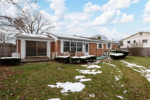 Tiny photo for 4160 Ruxton Lane, Columbus, OH 43220 (MLS # 225045390)