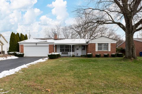 Photo of 4160 Ruxton Lane, Columbus, OH 43220 (MLS # 225045390)