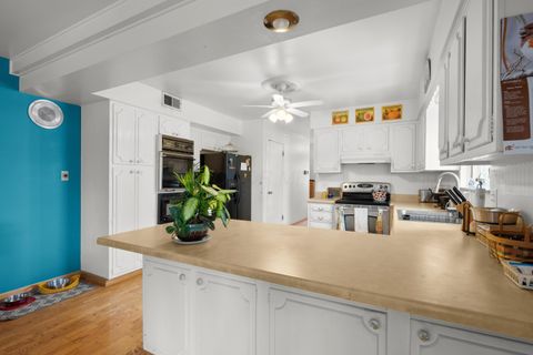 Tiny photo for 4160 Ruxton Lane, Columbus, OH 43220 (MLS # 225045390)