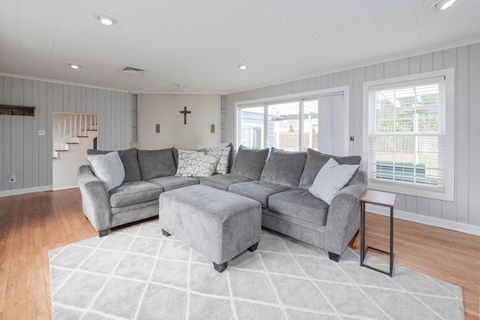 Tiny photo for 104 Sunnyside Drive, Athens, OH 45701 (MLS # 226005694)