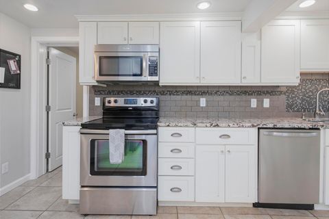 Tiny photo for 104 Sunnyside Drive, Athens, OH 45701 (MLS # 226005694)