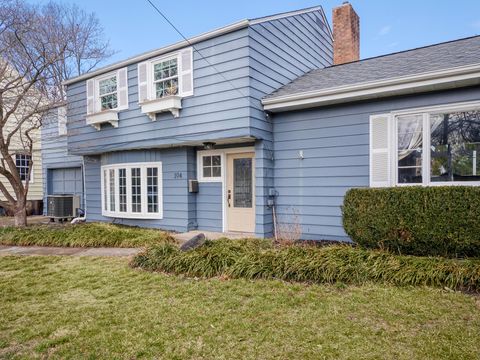 Tiny photo for 104 Sunnyside Drive, Athens, OH 45701 (MLS # 226005694)