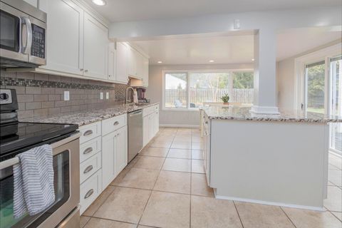 Tiny photo for 104 Sunnyside Drive, Athens, OH 45701 (MLS # 226005694)