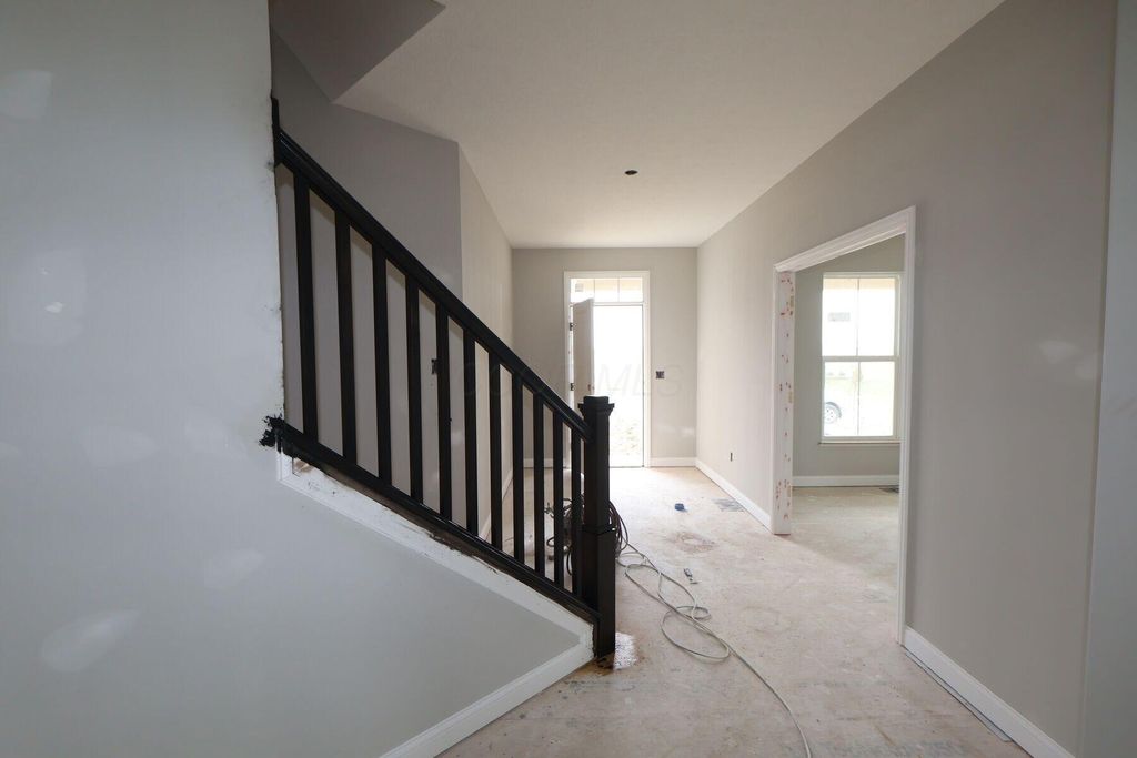 Photo of 6976 Barksdale Drive, Dublin, OH 43016 (MLS # 226009967)