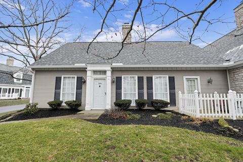 Photo of 2500 Swan Drive, Grove City, OH 43123 (MLS # 226006222)