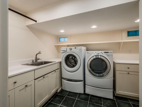 Tiny photo for 140 N Parkview Avenue, Bexley, OH 43209 (MLS # 226007351)