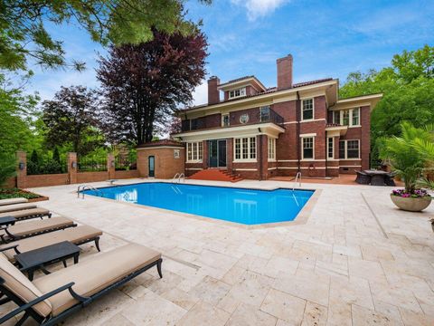 Tiny photo for 140 N Parkview Avenue, Bexley, OH 43209 (MLS # 226007351)