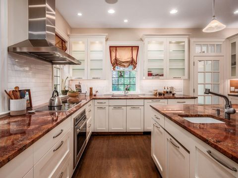 Tiny photo for 140 N Parkview Avenue, Bexley, OH 43209 (MLS # 226007351)