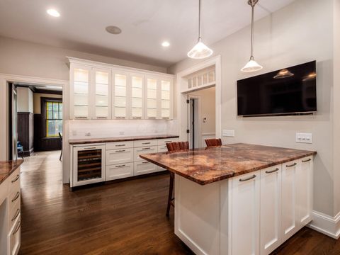 Tiny photo for 140 N Parkview Avenue, Bexley, OH 43209 (MLS # 226007351)