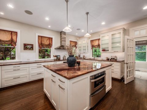 Tiny photo for 140 N Parkview Avenue, Bexley, OH 43209 (MLS # 226007351)