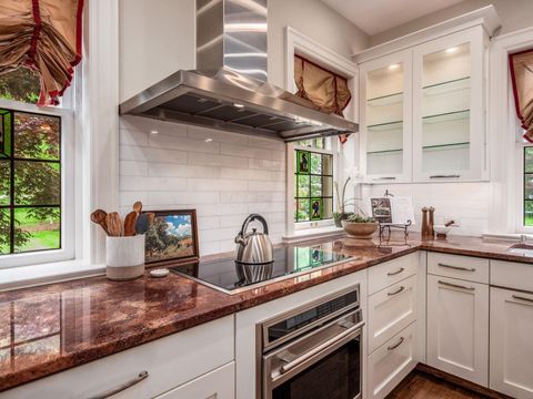 Tiny photo for 140 N Parkview Avenue, Bexley, OH 43209 (MLS # 226007351)