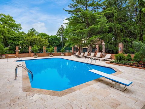 Tiny photo for 140 N Parkview Avenue, Bexley, OH 43209 (MLS # 226007351)