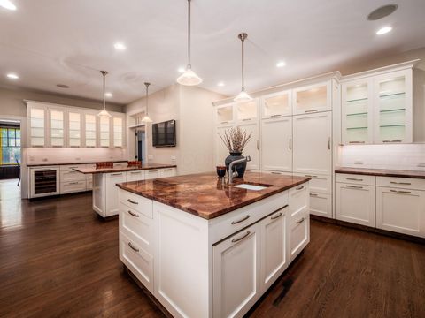 Tiny photo for 140 N Parkview Avenue, Bexley, OH 43209 (MLS # 226007351)