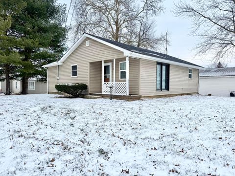 Photo of 202 Plum Street, Danville, OH 43014 (MLS # 226001627)