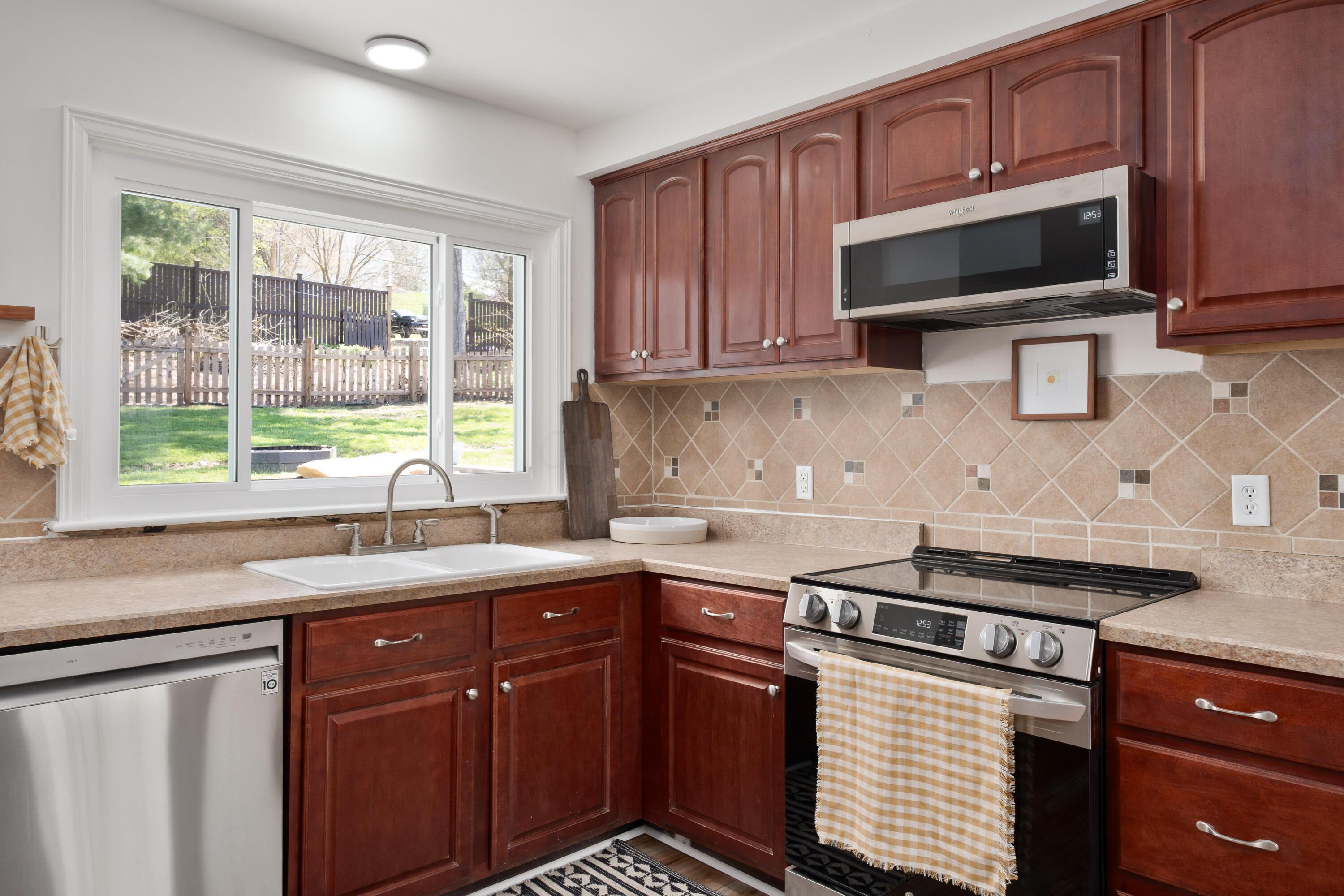 4 N Edgewood Road, Mount Vernon, Ohio image 16