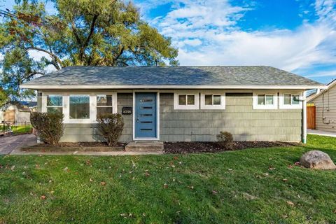 Photo of 4298 Kerr Drive, Hilliard, OH 43026 (MLS # 225042068)