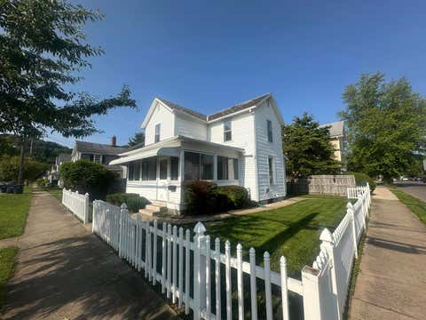 Photo for 600 N Maple Street