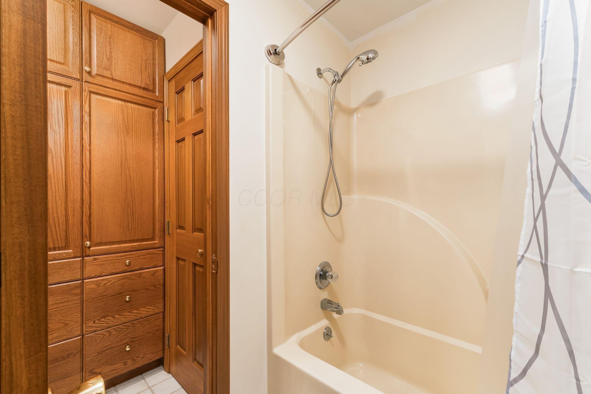 3520 Hatter Road, Lancaster, Ohio image 45