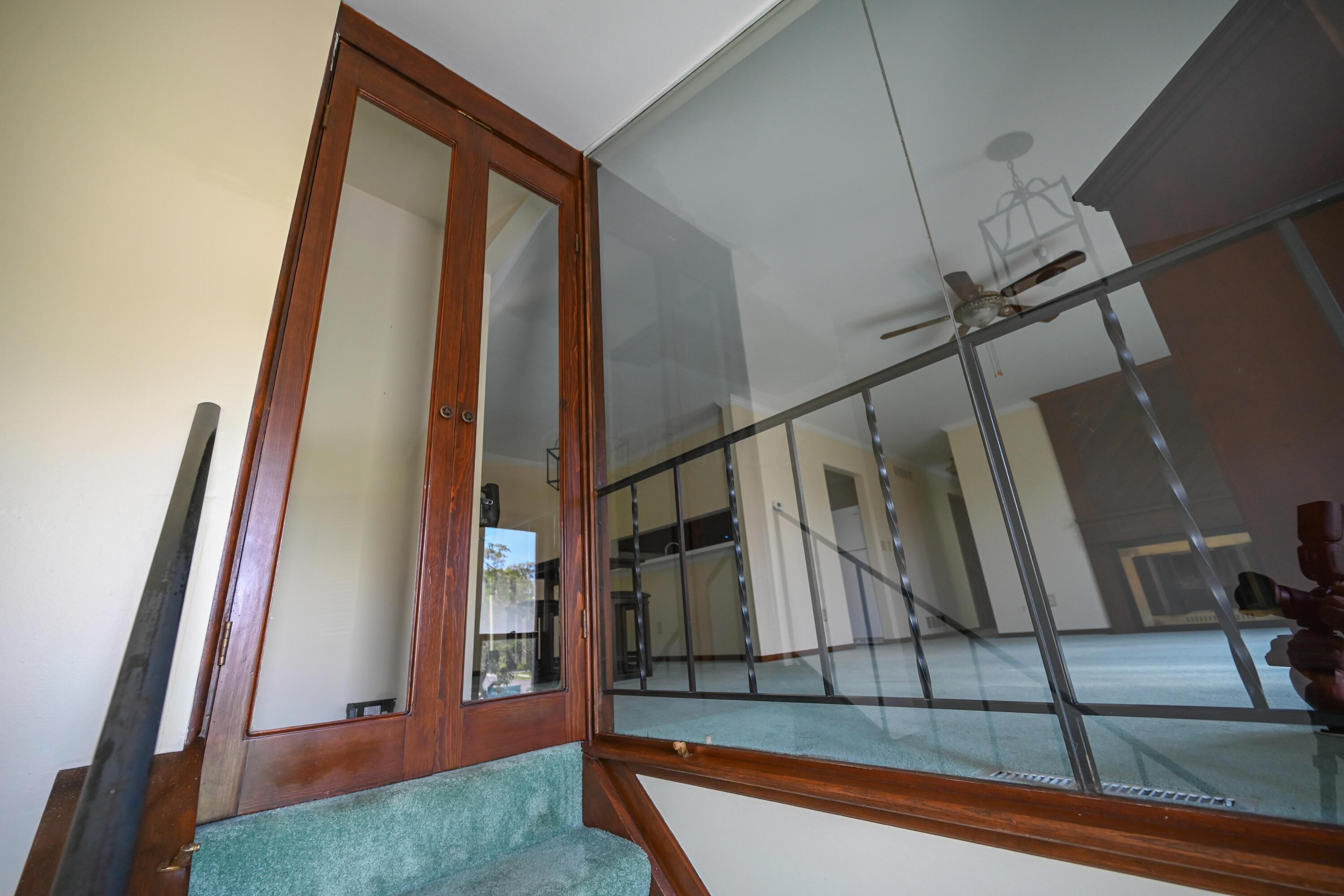 1208 Crescent Heights Road