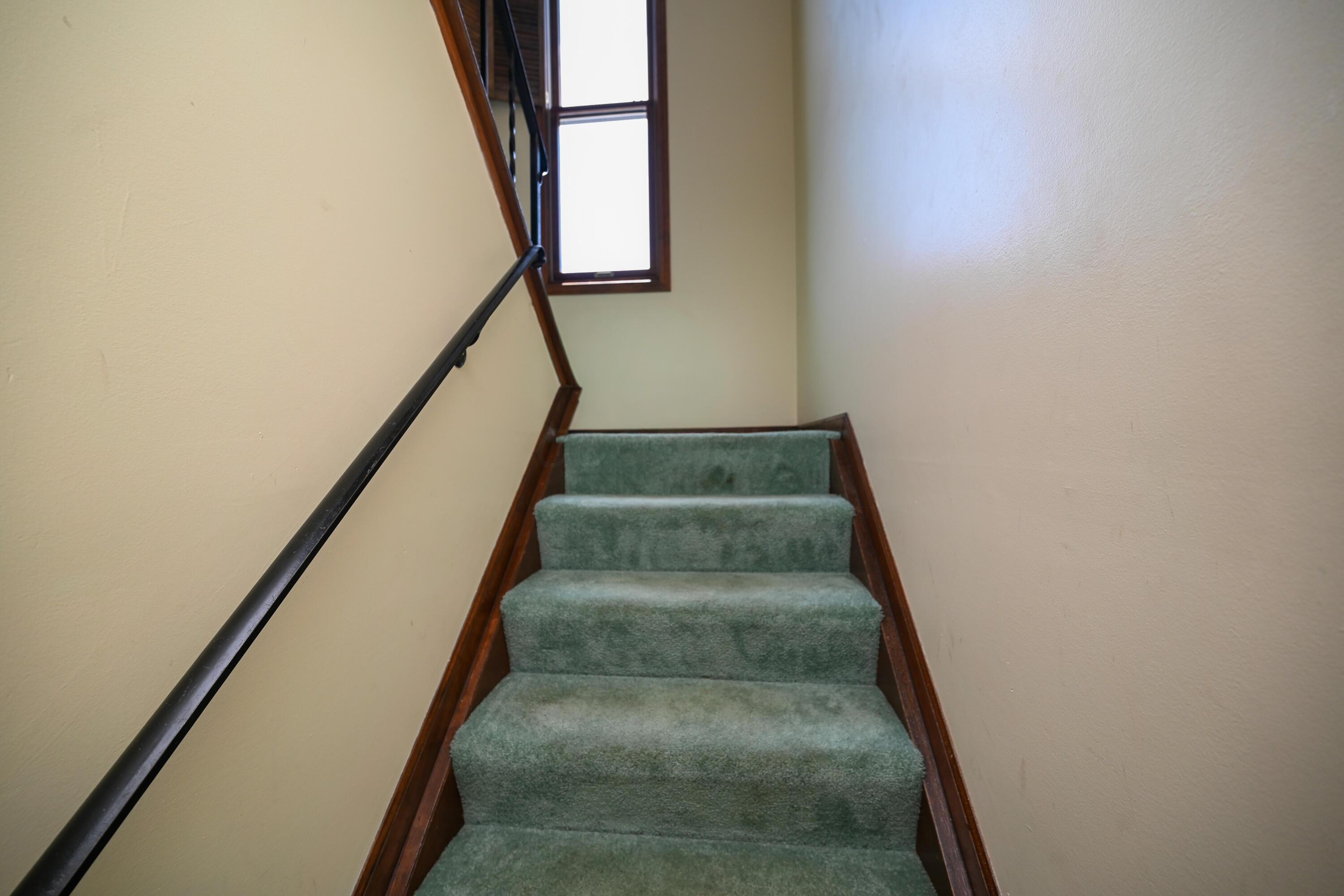 1208 Crescent Heights Road