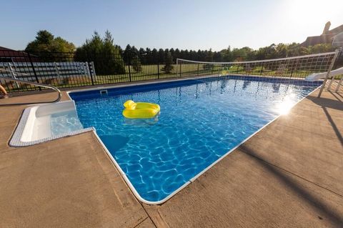 Photo of 7247 Optimara Drive, Pickerington, OH 43147 (MLS # 225032399)