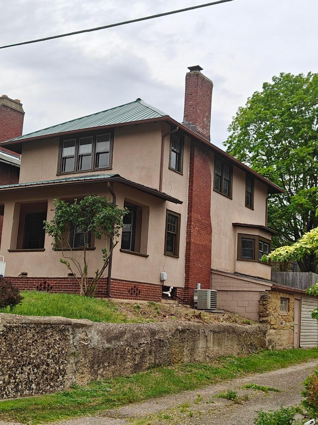 16 N 7th Street, Newark, Ohio image 1