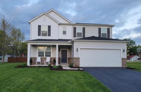 Photo of 1138 Lake Forest Drive, Hebron, OH 43025 (MLS # 226012800)