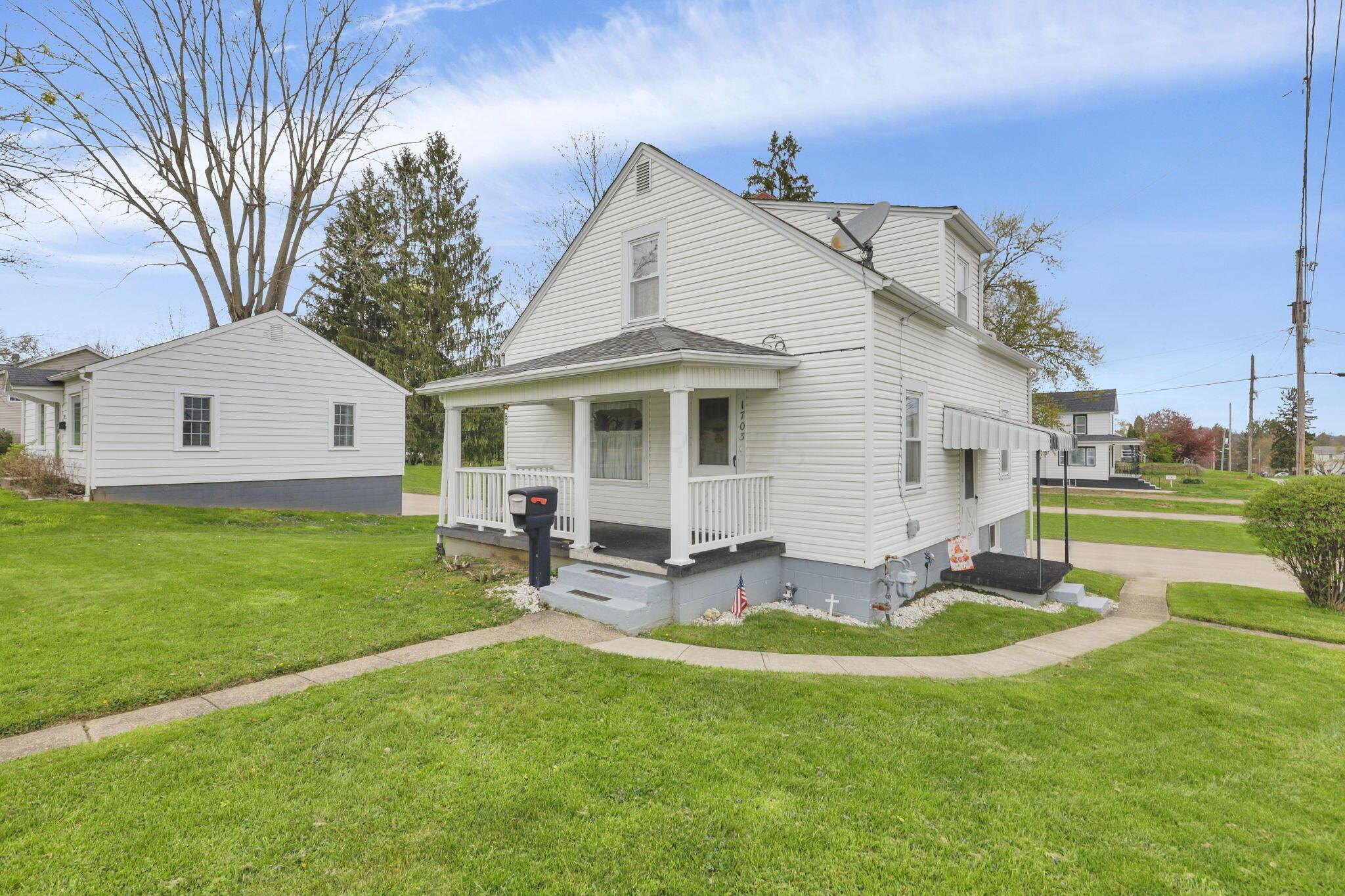 1703 Cedar Hill Road, Lancaster, Ohio image 2
