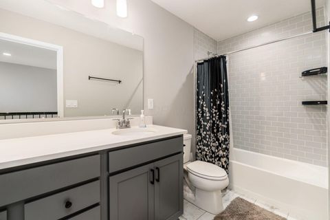 Tiny photo for 1601 Cromwill Loop, Delaware, OH 43015 (MLS # 226022466)