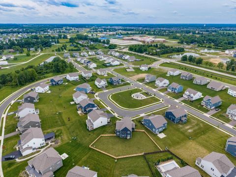 Tiny photo for 1601 Cromwill Loop, Delaware, OH 43015 (MLS # 226022466)