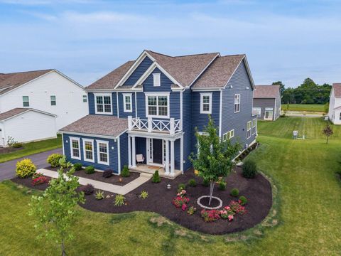 Photo of 1601 Cromwill Loop, Delaware, OH 43015 (MLS # 226022466)