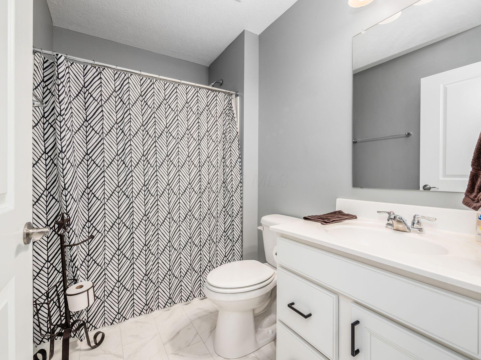 6647 Cat Singer Circle, Hilliard, Ohio image 27