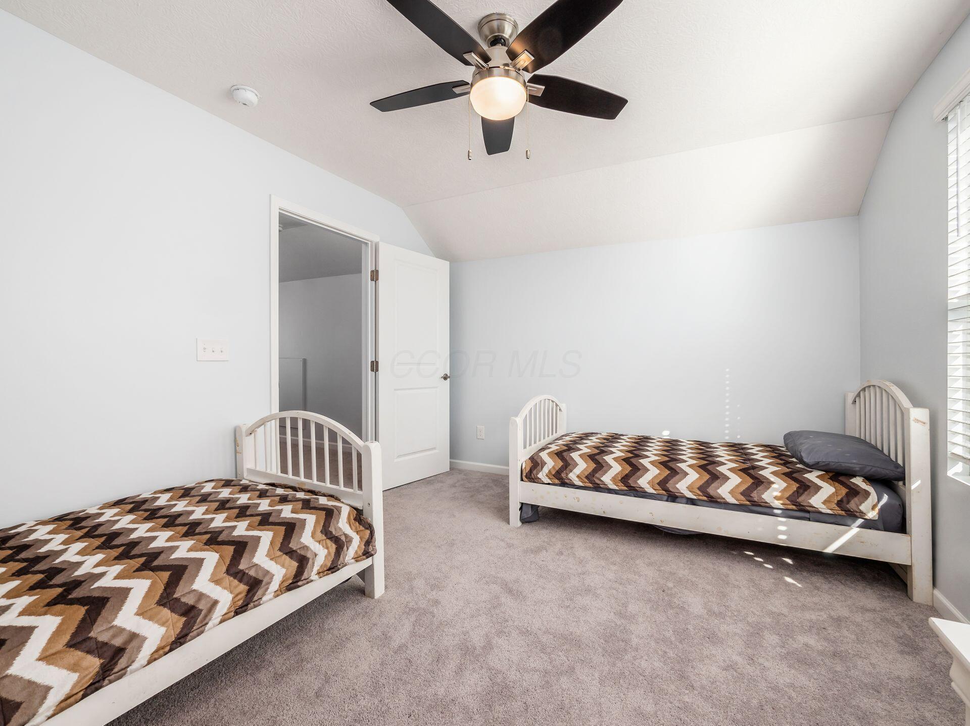 6647 Cat Singer Circle, Hilliard, Ohio image 26