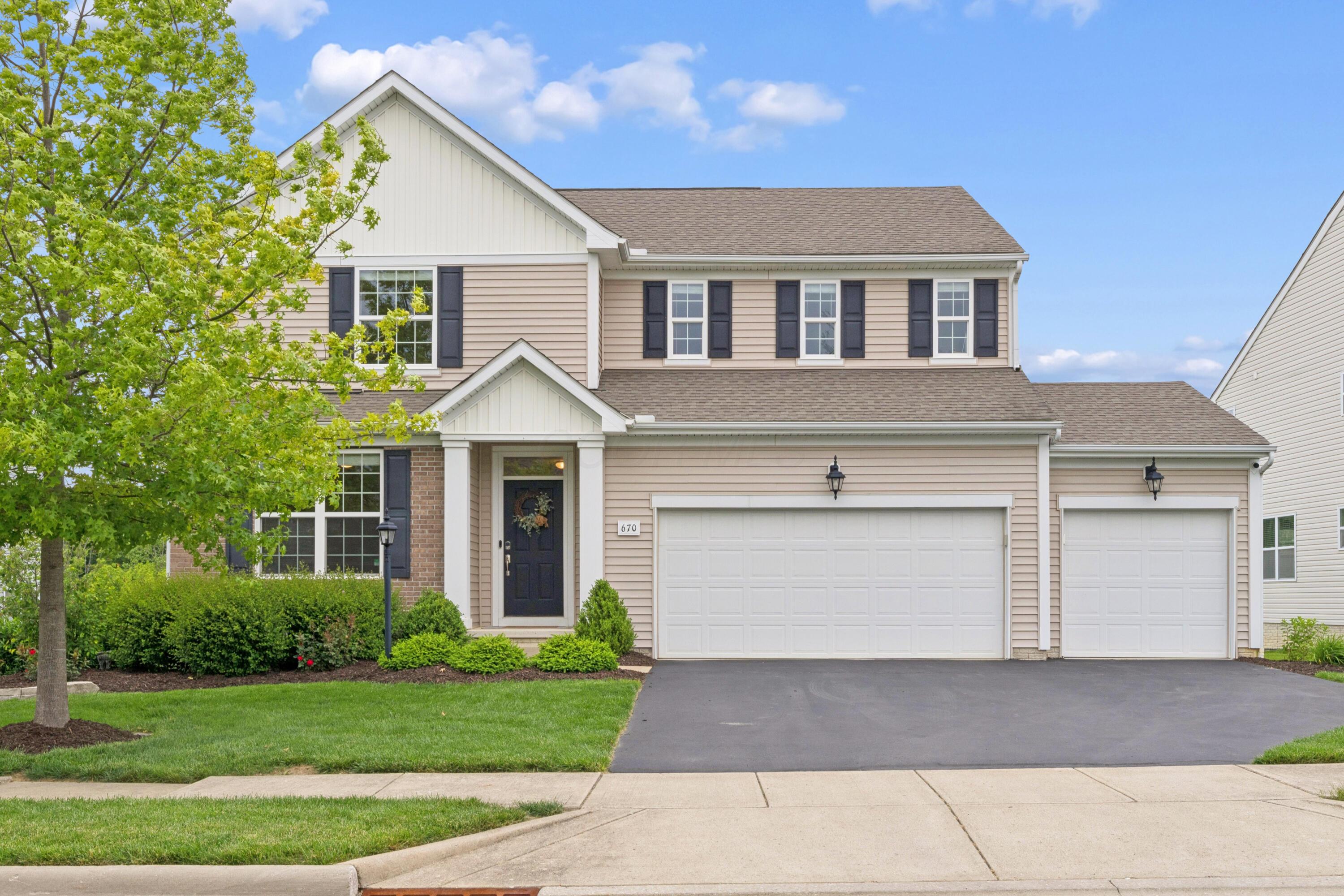 670 Sunbury Meadows Drive, Sunbury, Ohio image 1