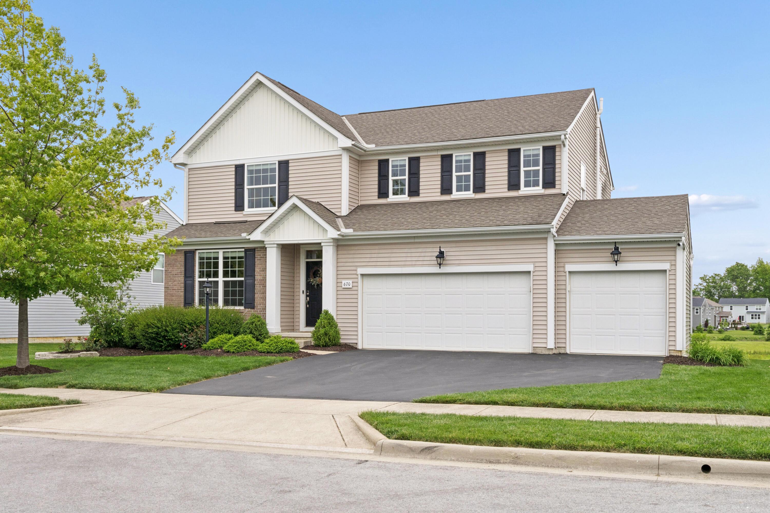 670 Sunbury Meadows Drive, Sunbury, Ohio image 2