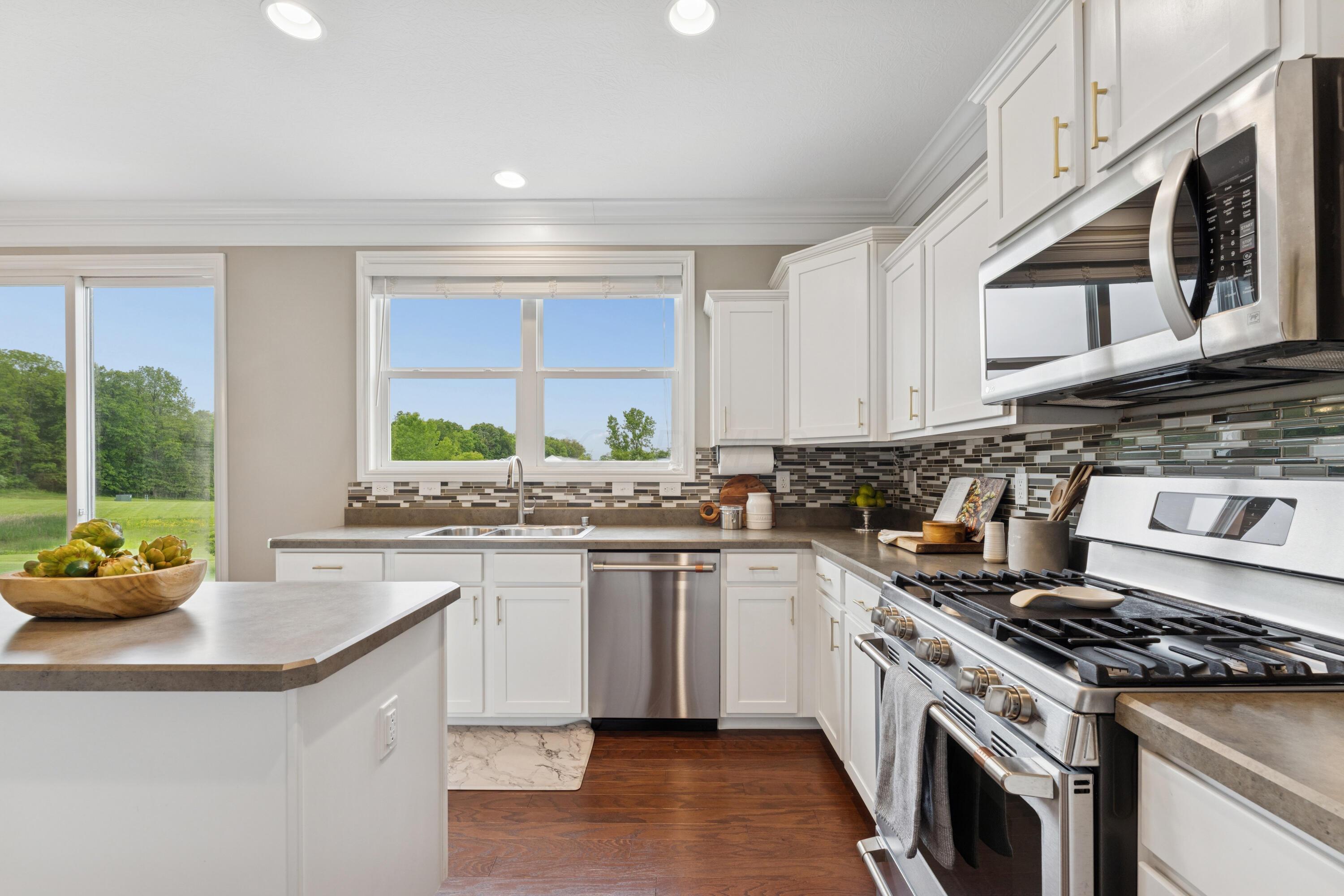 670 Sunbury Meadows Drive, Sunbury, Ohio image 16