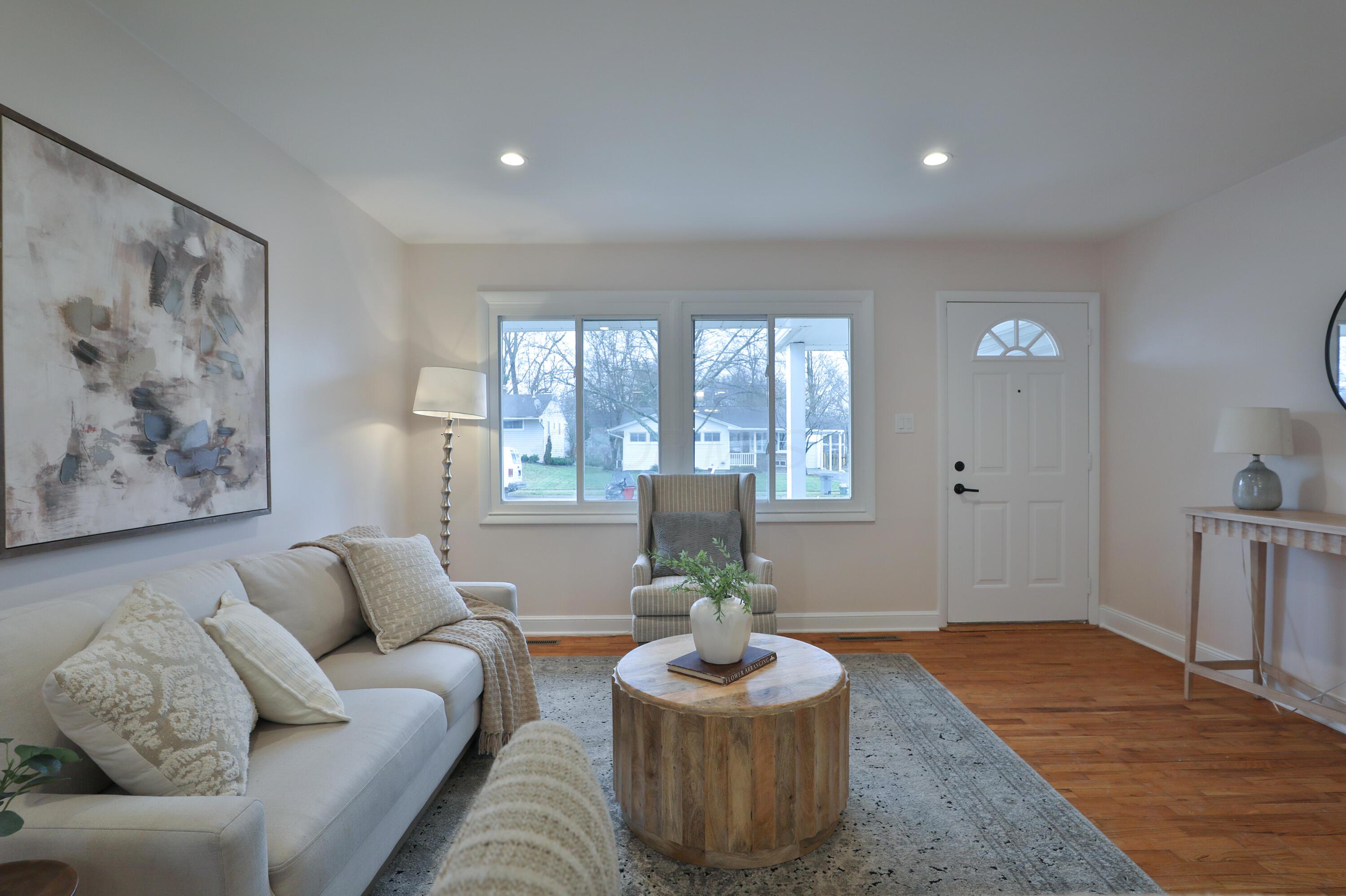 268 E Stafford Avenue