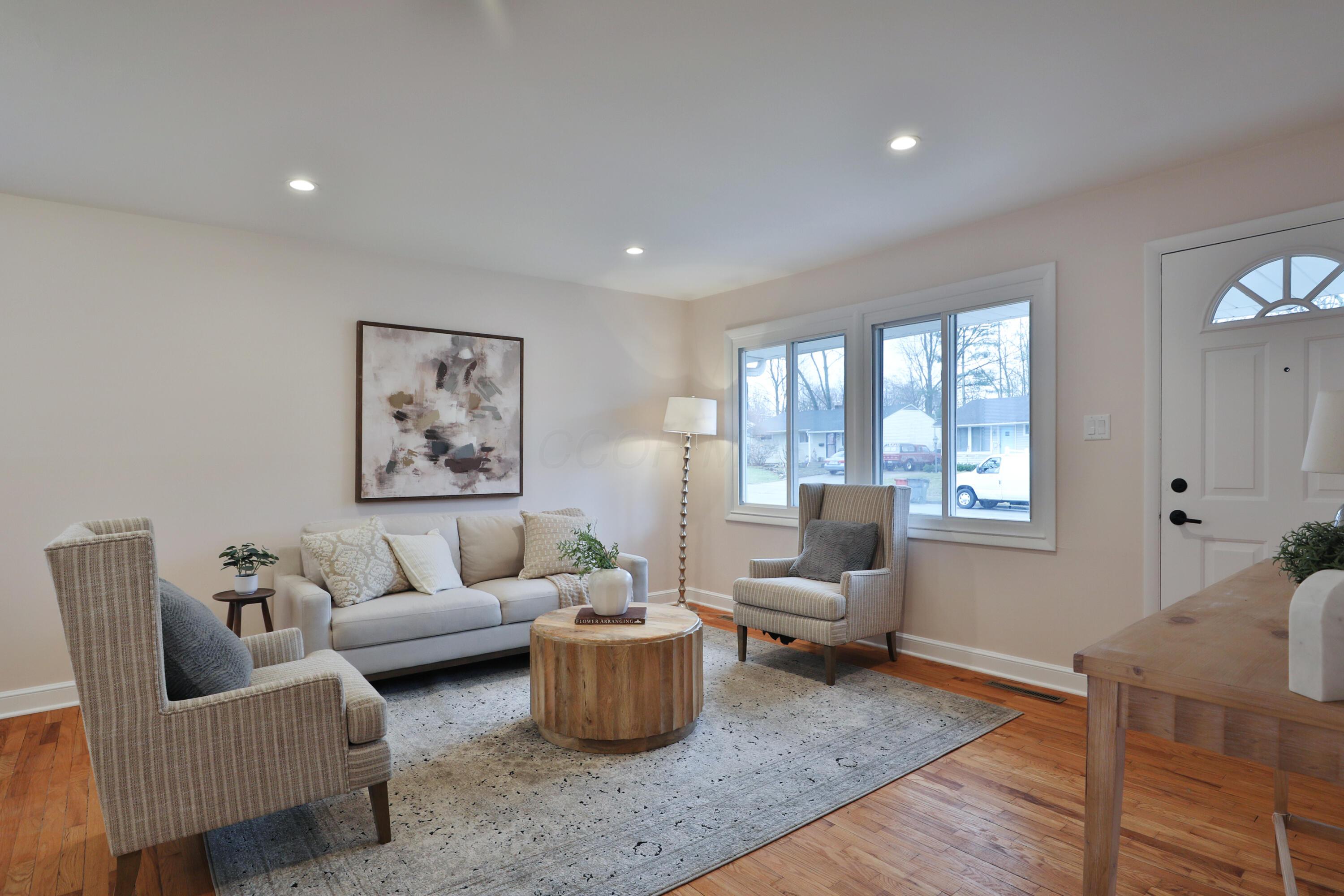 268 E Stafford Avenue