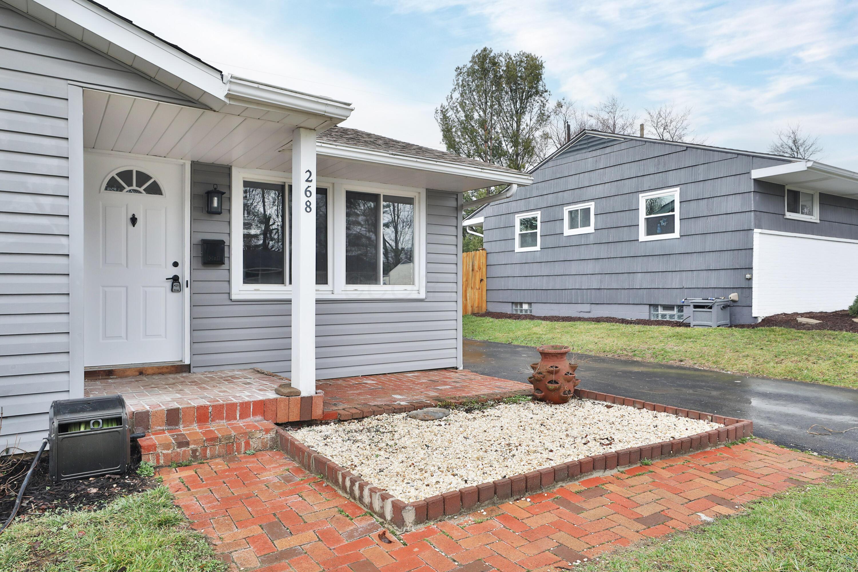 268 E Stafford Avenue