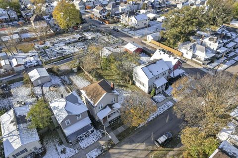 Photo of 565 E Mithoff Street, Columbus, OH 43206 (MLS # 226011814)